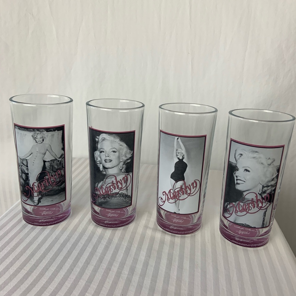 Marilyn Monroe glassware set